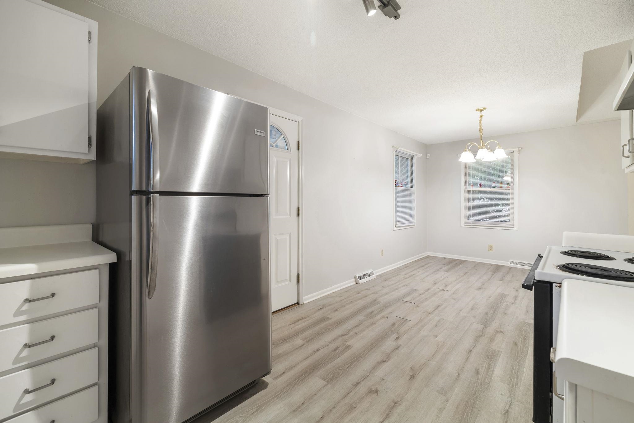6448 Old Buncombe Road Greenville, SC 29609 - Photo 10 of 31 Gallery Image 10
