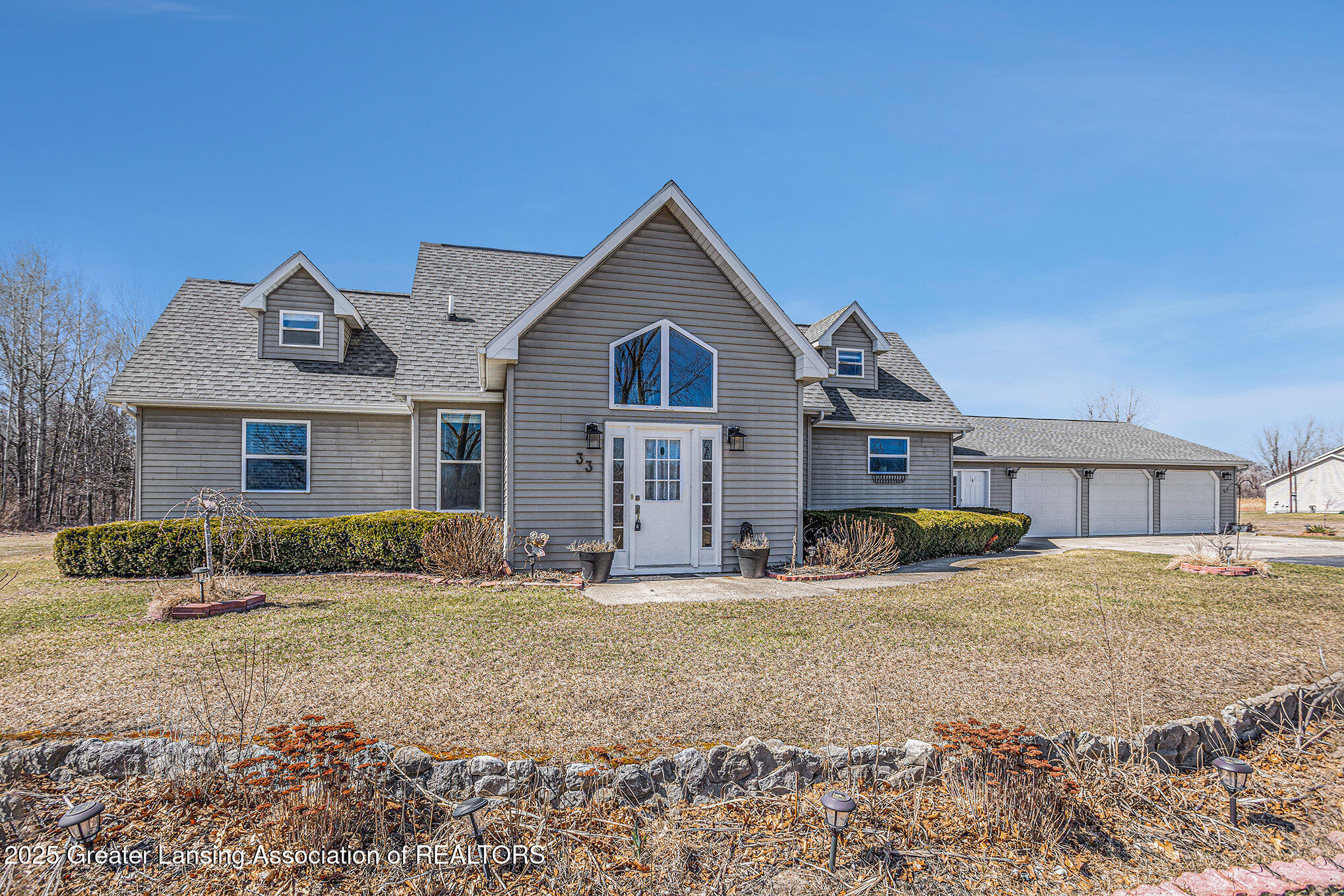33 South Alamando Road Shepherd, MI 48883 - Photo 2 of 33 002_0z7a9483_740