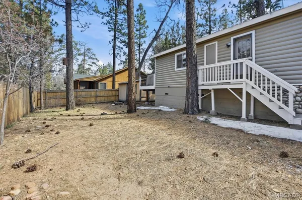 $399,900 | 761 Los Angeles Avenue, Sugarloaf, CA 92386