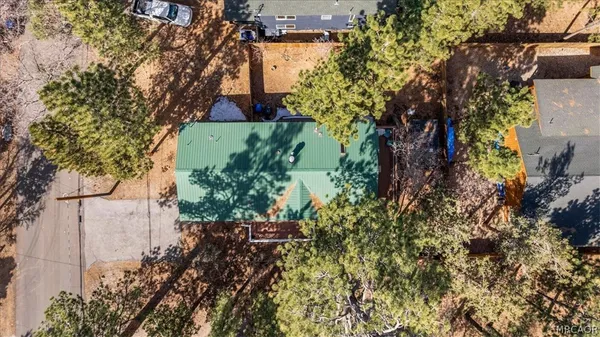$399,900 | 761 Los Angeles Avenue, Sugarloaf, CA 92386