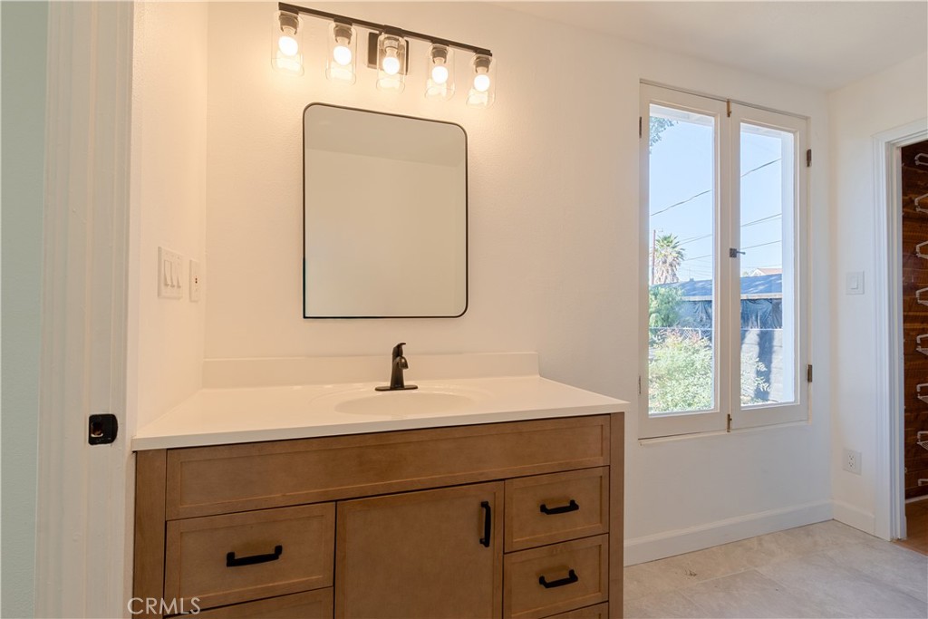 5133 Monterey Road Riverside, CA 92506 - Photo 4 of 23