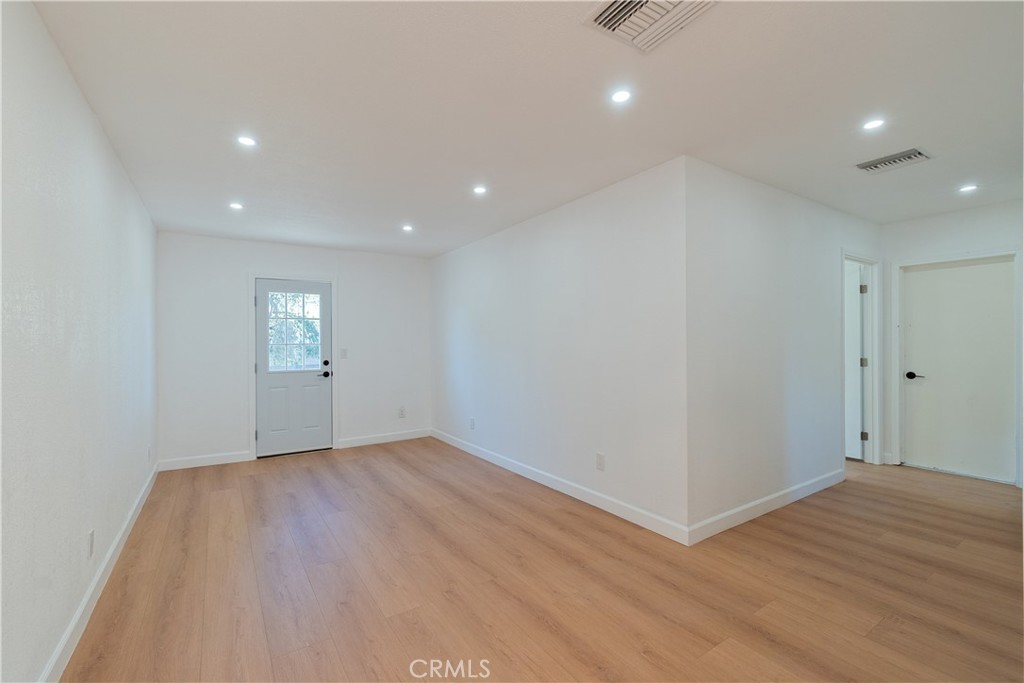 5133 Monterey Road Riverside, CA 92506 - Photo 9 of 23