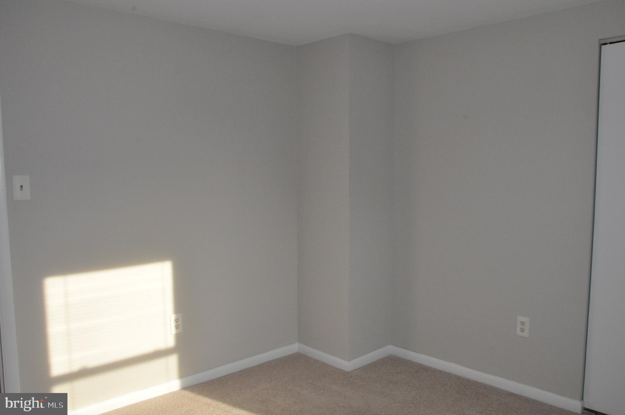 9705 Glen Avenue Silver Spring, MD 20910 - Photo 25 of 47 a small space with a window