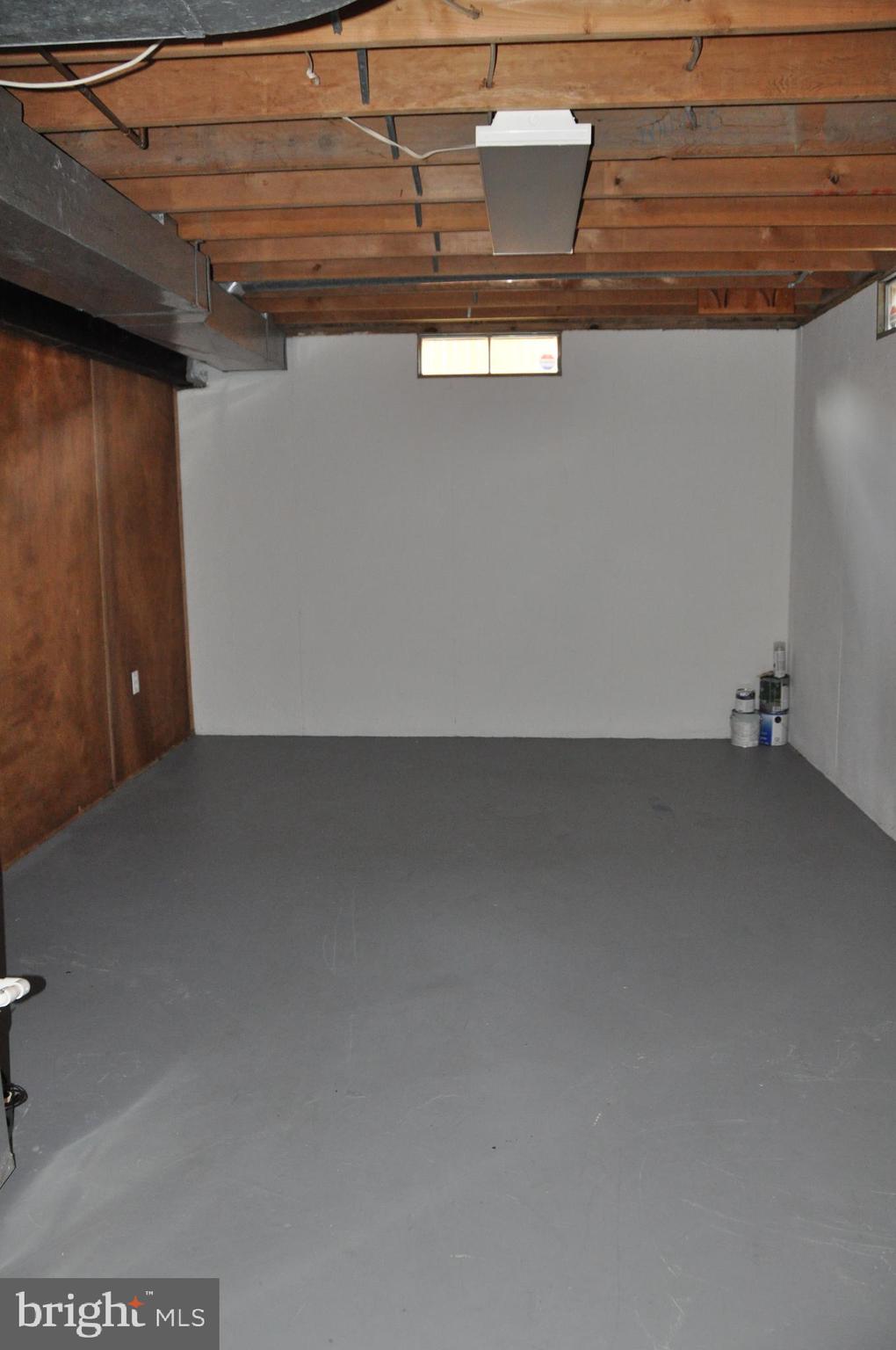 9705 Glen Avenue Silver Spring, MD 20910 - Photo 43 of 47 a view of room
