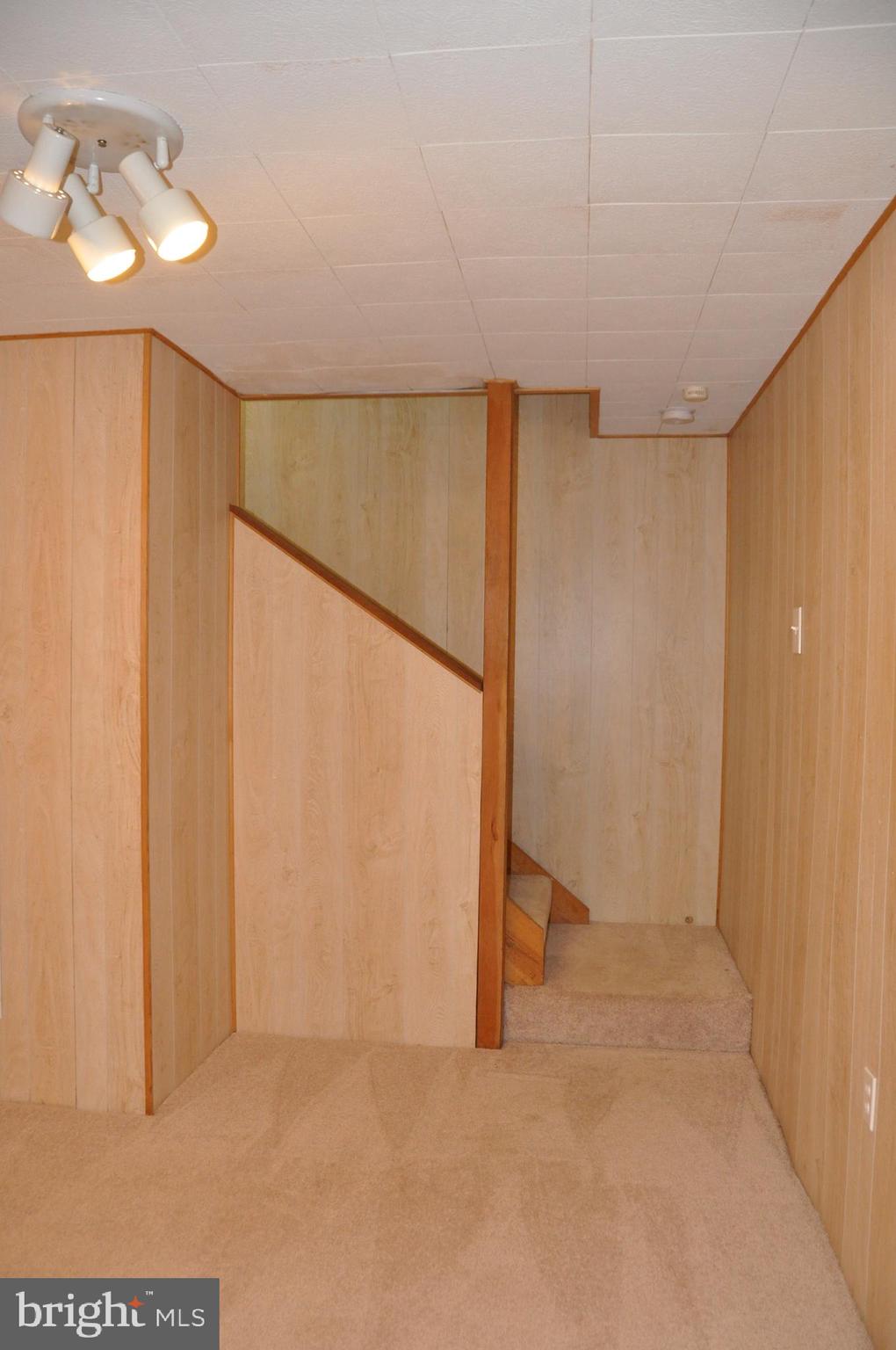 9705 Glen Avenue Silver Spring, MD 20910 - Photo 45 of 47