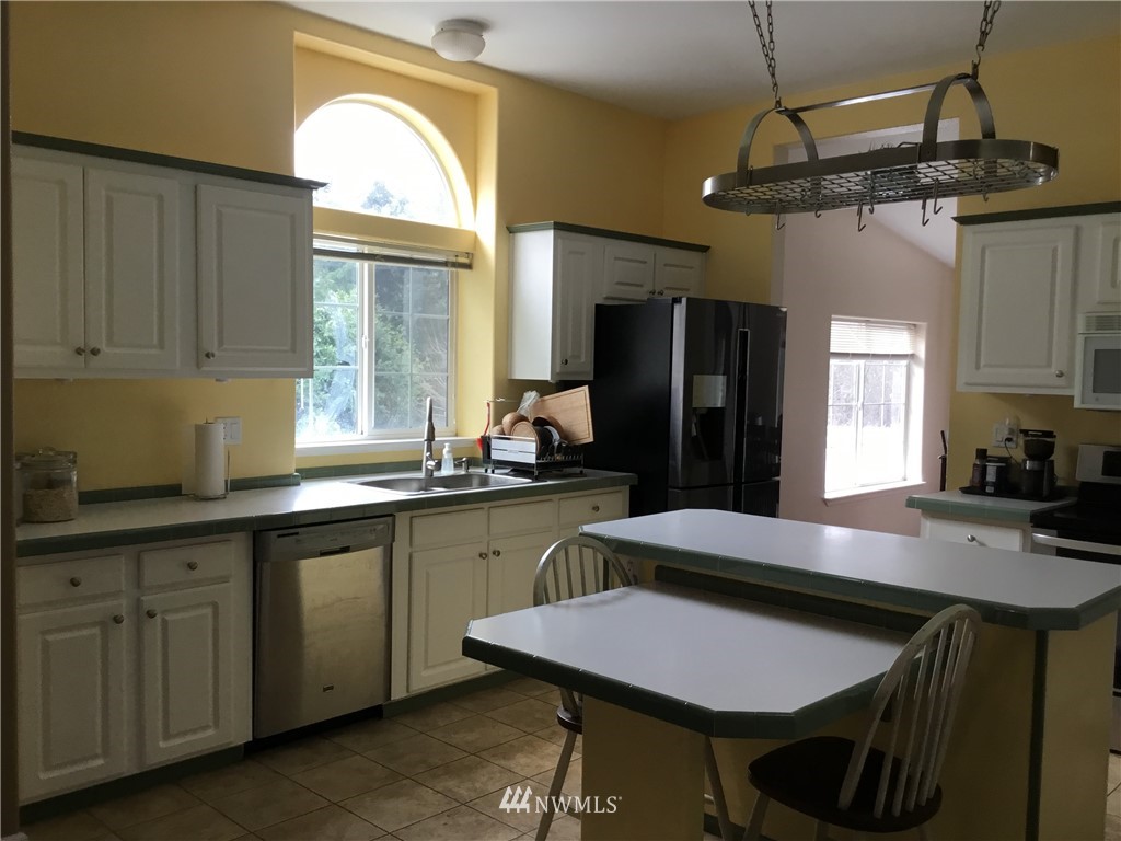 11230 Southwest 180th Lane Southwest Rochester, WA 98579 - Photo 11 of 21