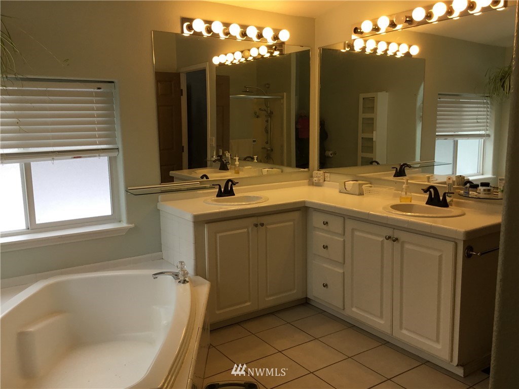 11230 Southwest 180th Lane Southwest Rochester, WA 98579 - Photo 16 of 21