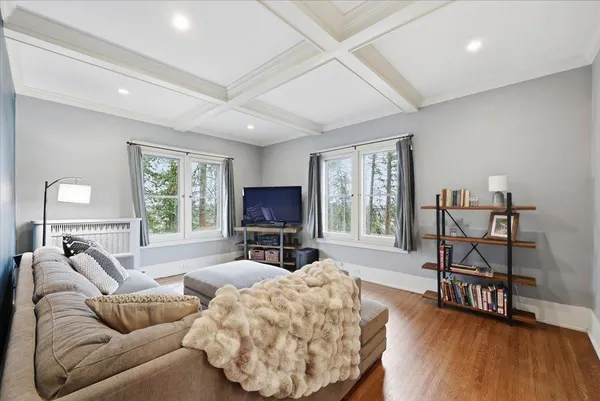 $1,100,000 | 9227 North Mountain View Lane, Spokane, WA 99208