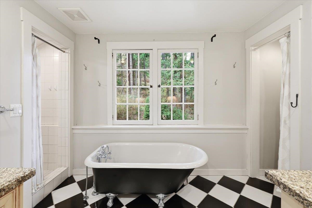 9227 North Mountain View Lane Spokane, WA 99208 - Photo 30 of 50