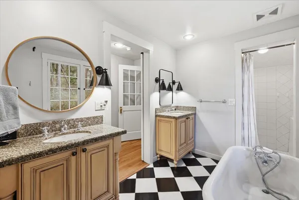 $1,100,000 | 9227 North Mountain View Lane, Spokane, WA 99208