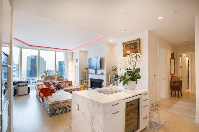 $2,550,000 | 1 Franklin Street, Unit 3905, Boston, MA 02110
