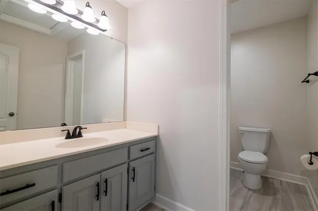 $489,900 | 18002 Rollins Drive, Smithville, MO 64089