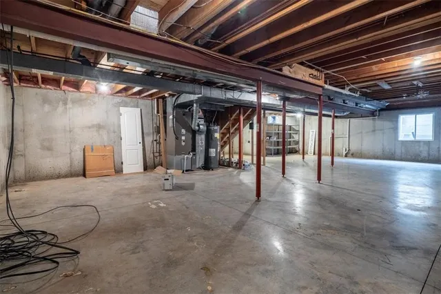 $489,900 | 18002 Rollins Drive, Smithville, MO 64089