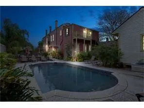 $2,500 | 523 Burgundy Street, Unit 1, New Orleans, LA 70112