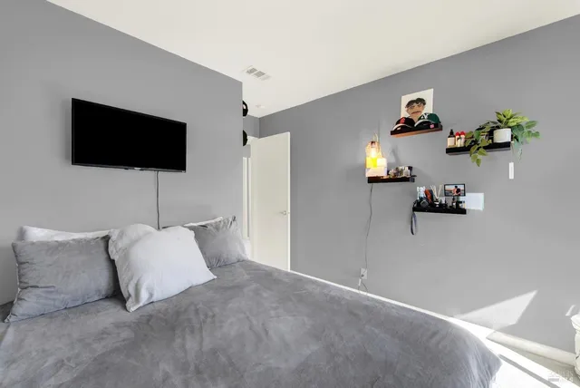 $789,950 | 2528 Vintage Street, Napa, CA 94558