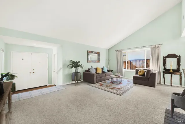 $789,950 | 2528 Vintage Street, Napa, CA 94558