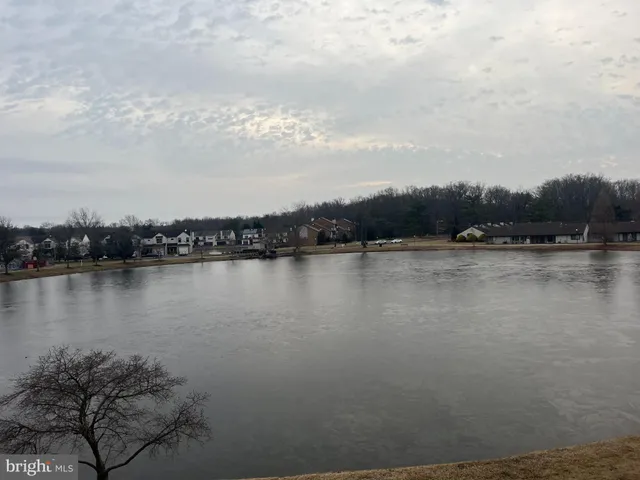 $225,000 | 29 B East Daisy Lane, Mount Laurel, NJ 08054