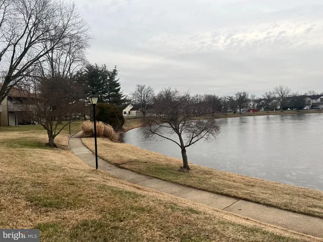 $225,000 | 29 B East Daisy Lane, Mount Laurel, NJ 08054