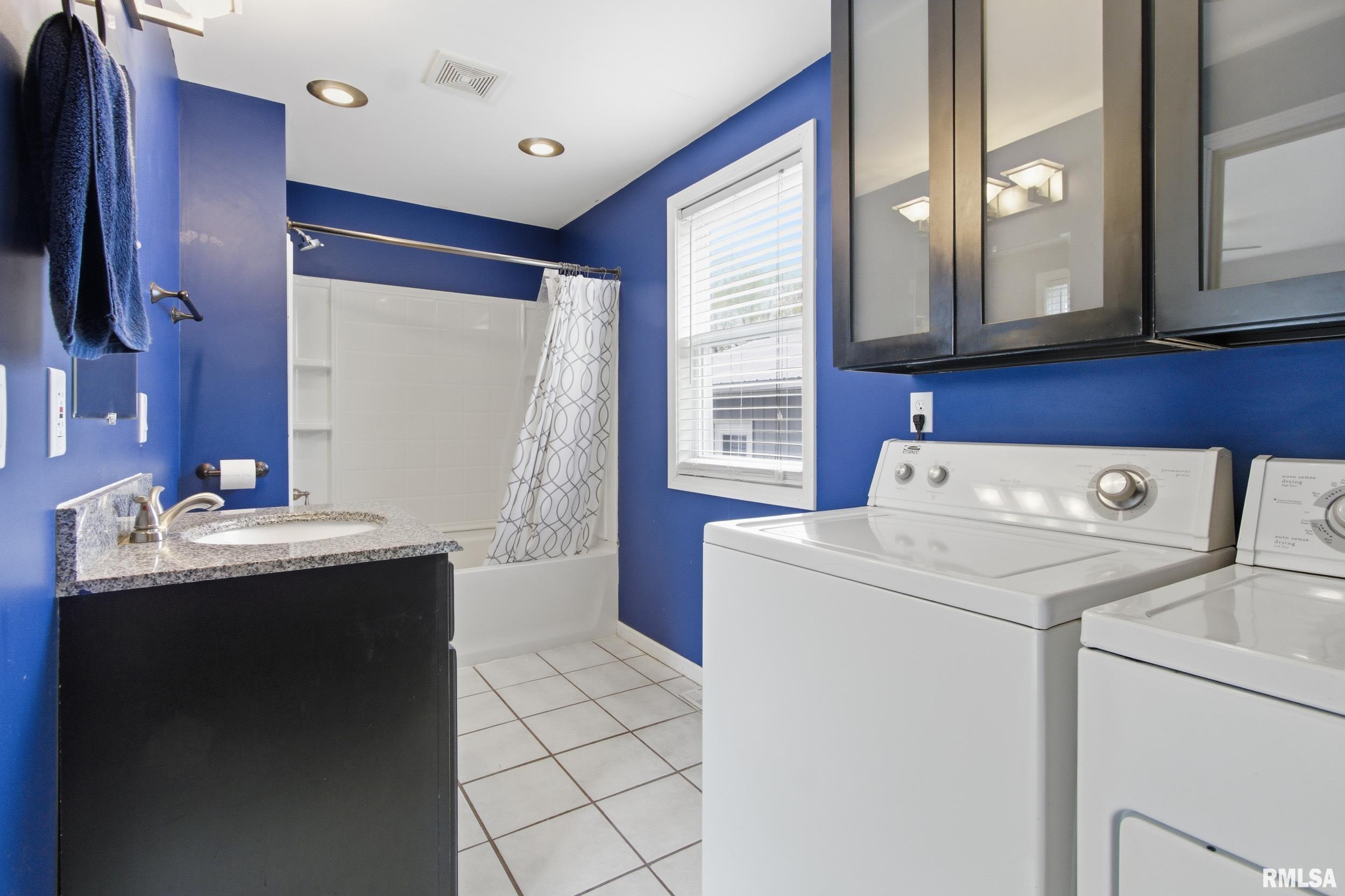 725 North Mechanic Street Macomb, IL 61455 - Photo 11 of 42