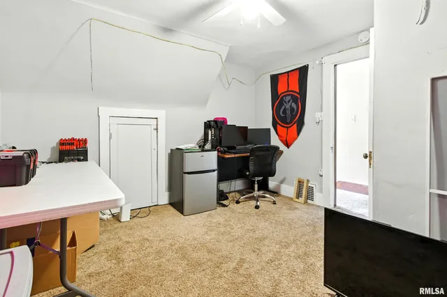 $129,500 | 725 North Mechanic Street, Macomb, IL 61455