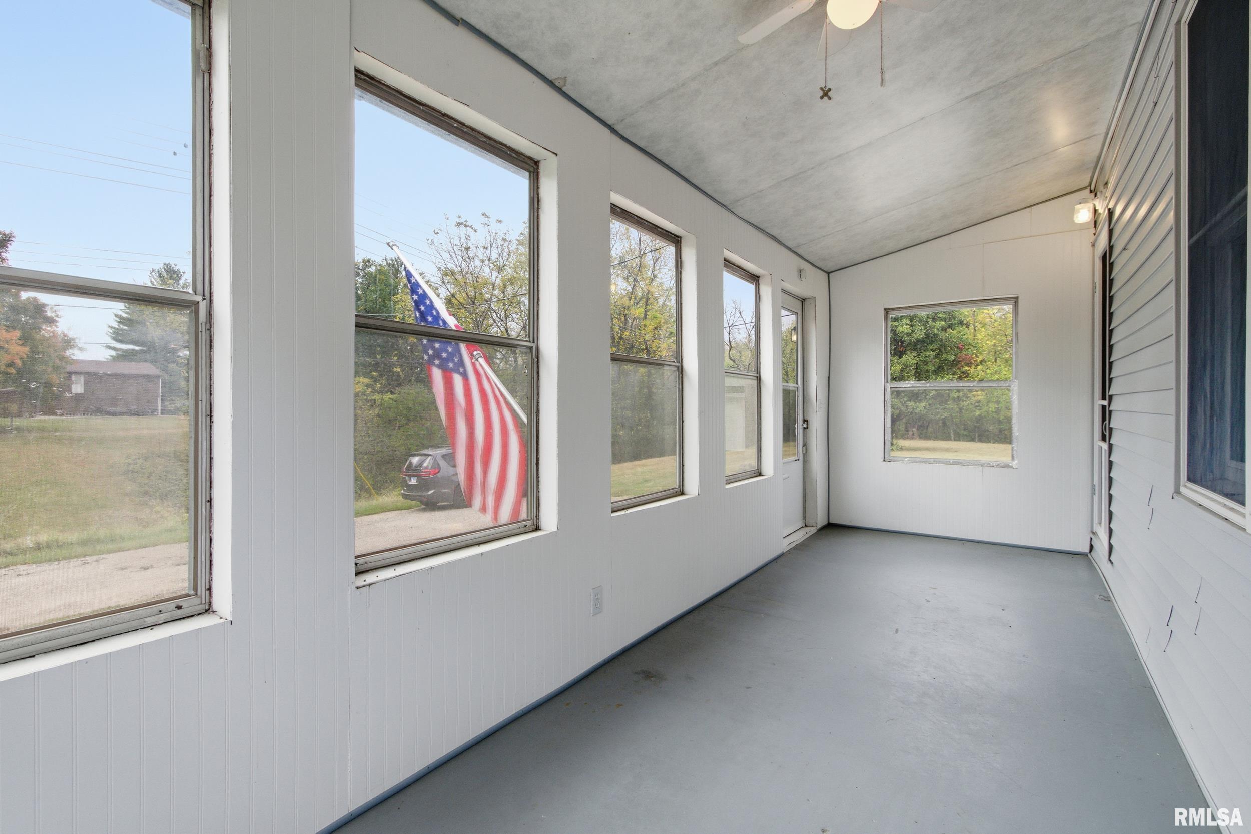 725 North Mechanic Street Macomb, IL 61455 - Photo 18 of 42