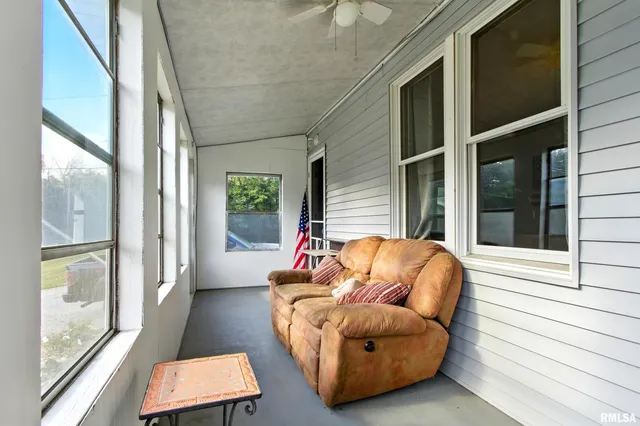 $129,500 | 725 North Mechanic Street, Macomb, IL 61455