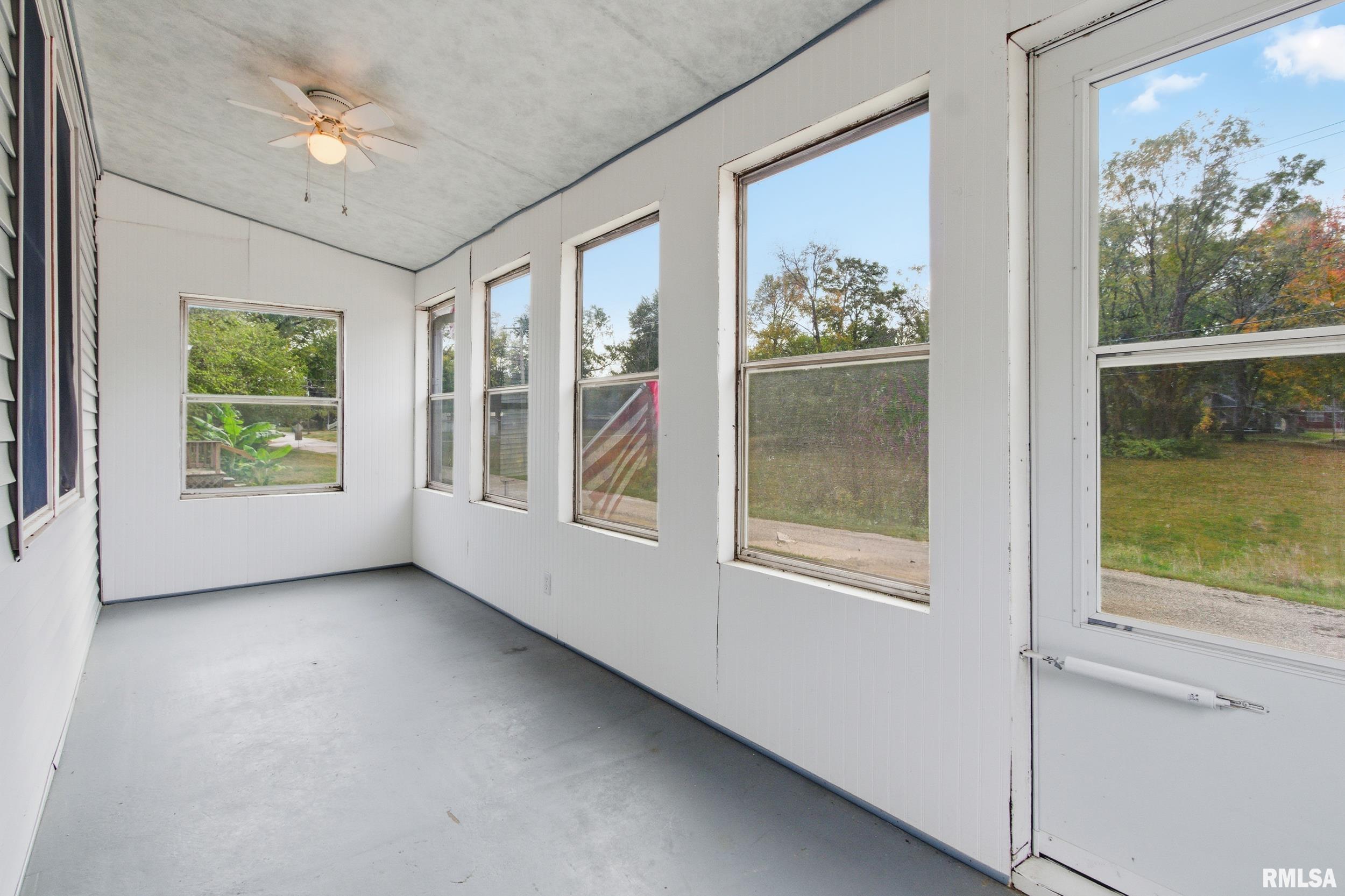 725 North Mechanic Street Macomb, IL 61455 - Photo 27 of 50