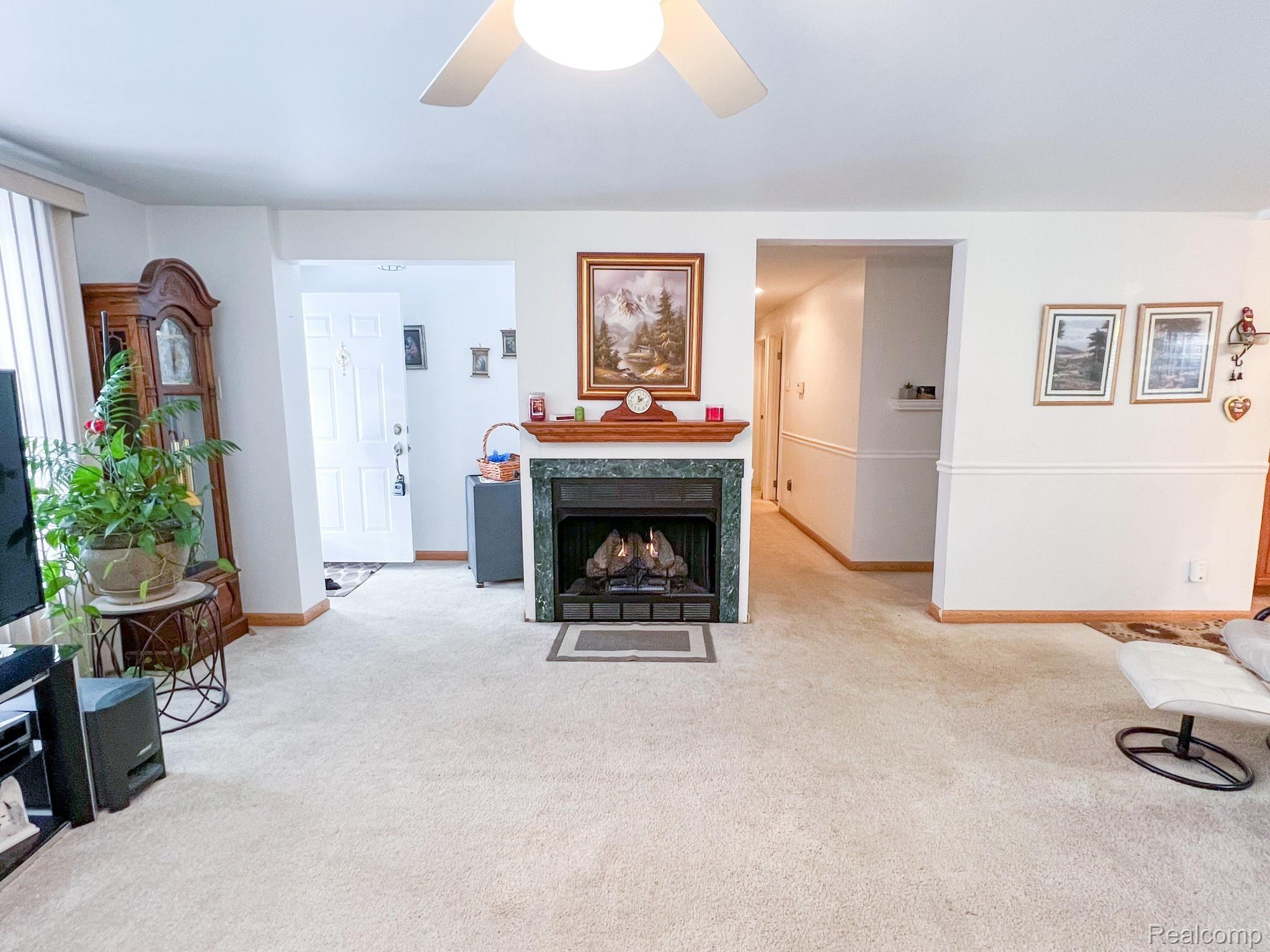 19253 Gudith Road Trenton, MI 48183 - Photo 11 of 45 IMG_3802.jpg