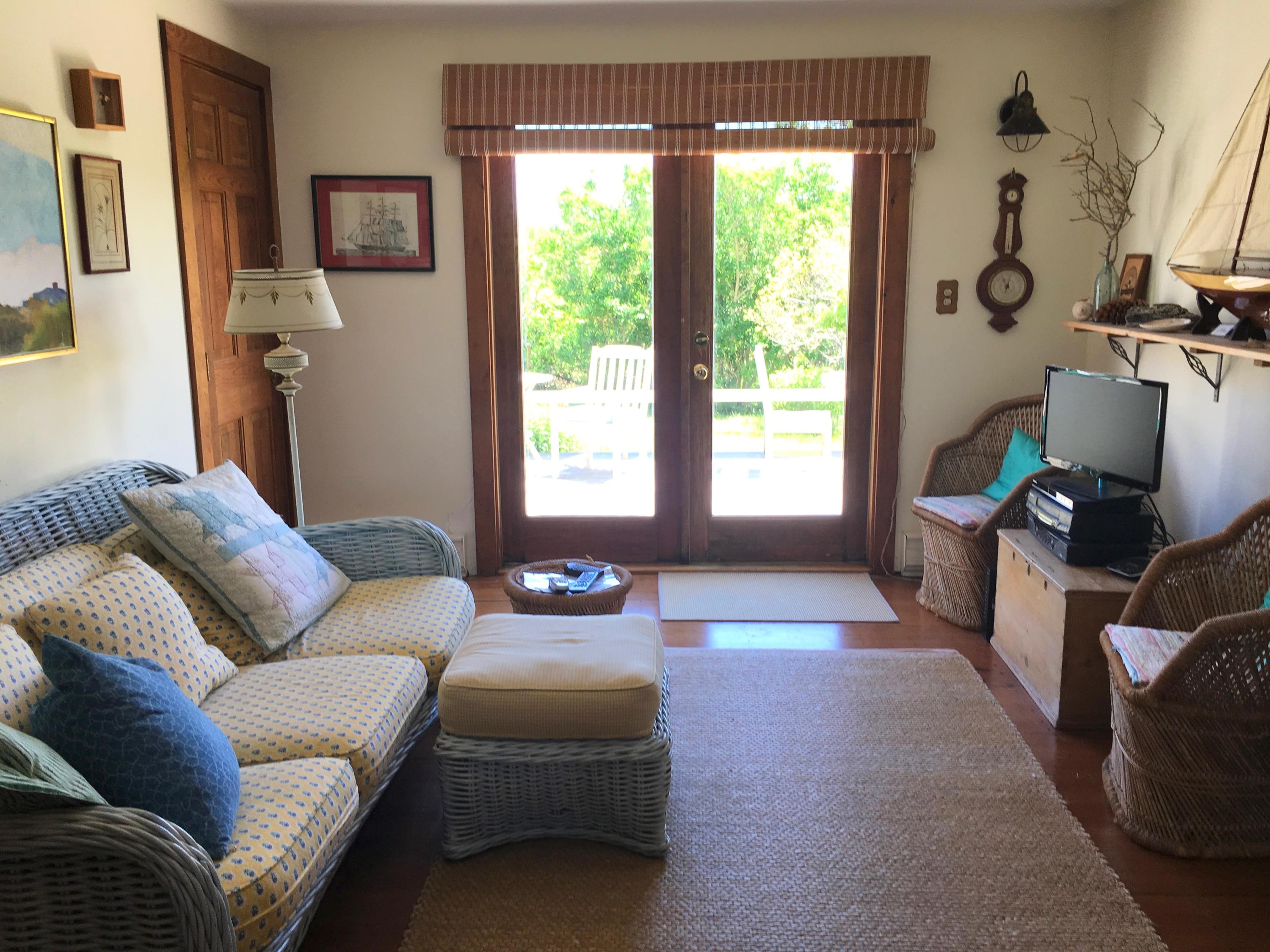 44 Warrens Landing Road Nantucket, MA 02554 - Photo 13 of 18 den 1 (1)