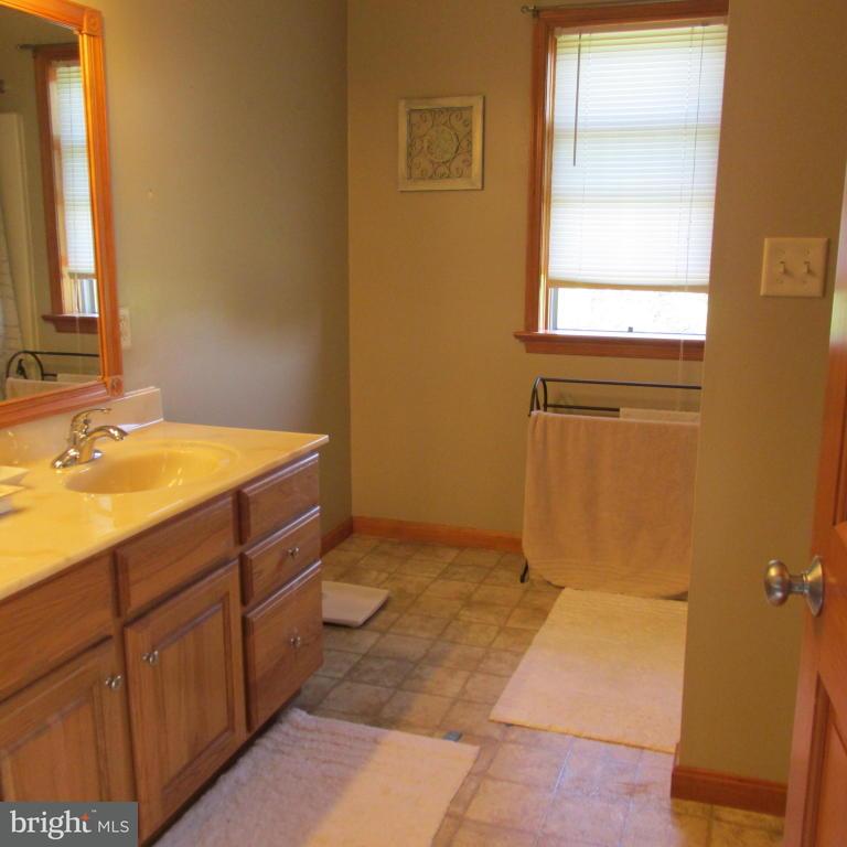 10 Rock Ridge Road Paradise, PA 17562 - Photo 15 of 25 Gallery Image 15