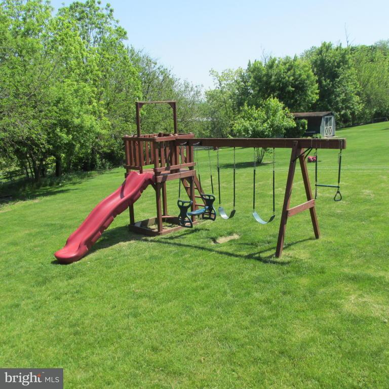 10 Rock Ridge Road Paradise, PA 17562 - Photo 17 of 25 Gallery Image 17