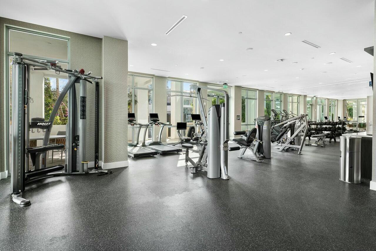 495 East Royal Palm Road, Unit 601 Boca Raton, FL 33432 - Photo 28 of 50 a view of a room with gym equipment