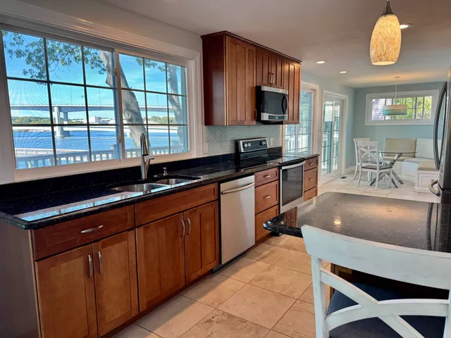 $4,800 | 34 Mendum Avenue, Kittery, ME 03904