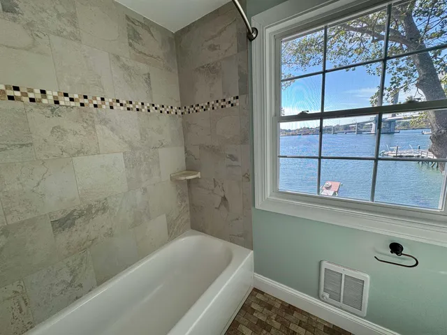 $4,800 | 34 Mendum Avenue, Kittery, ME 03904