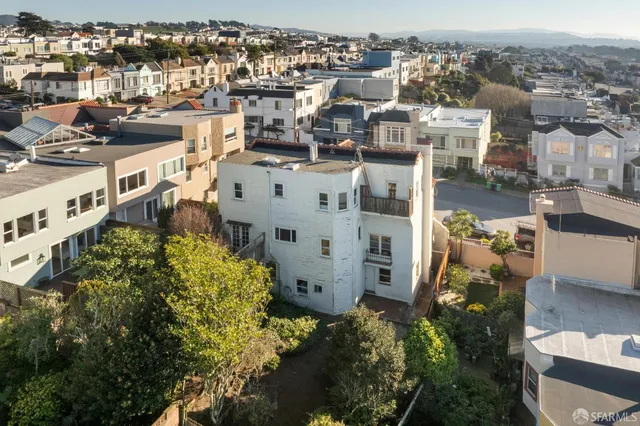 $1,899,000 | 2830 Lawton Street, San Francisco, CA 94122