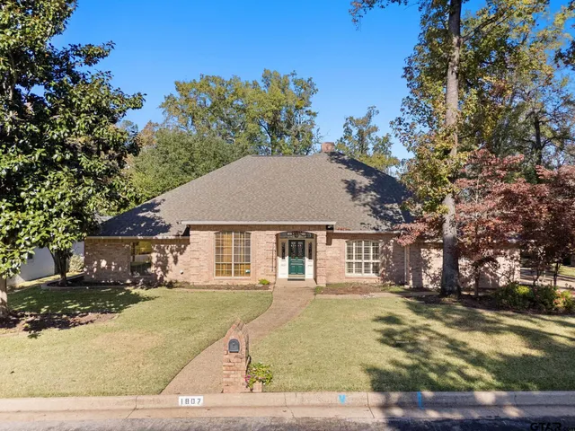 $610,000 | 1807 Royal Oak Drive, Tyler, TX 75703
