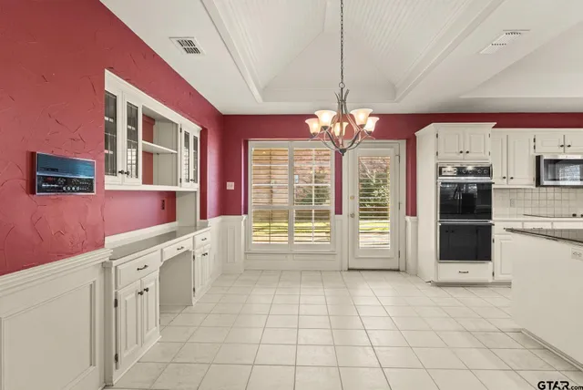 $610,000 | 1807 Royal Oak Drive, Tyler, TX 75703