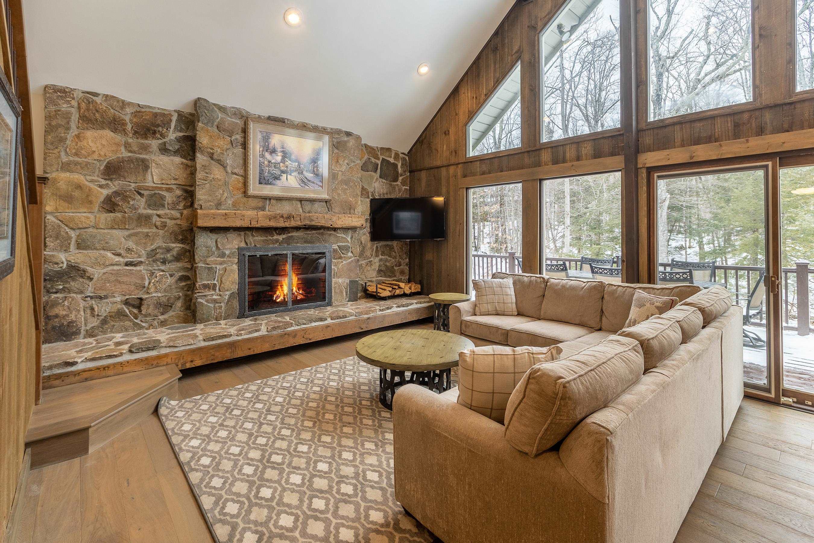 4 Founders Hill Road Winhall, VT 05340 - Photo 2 of 27