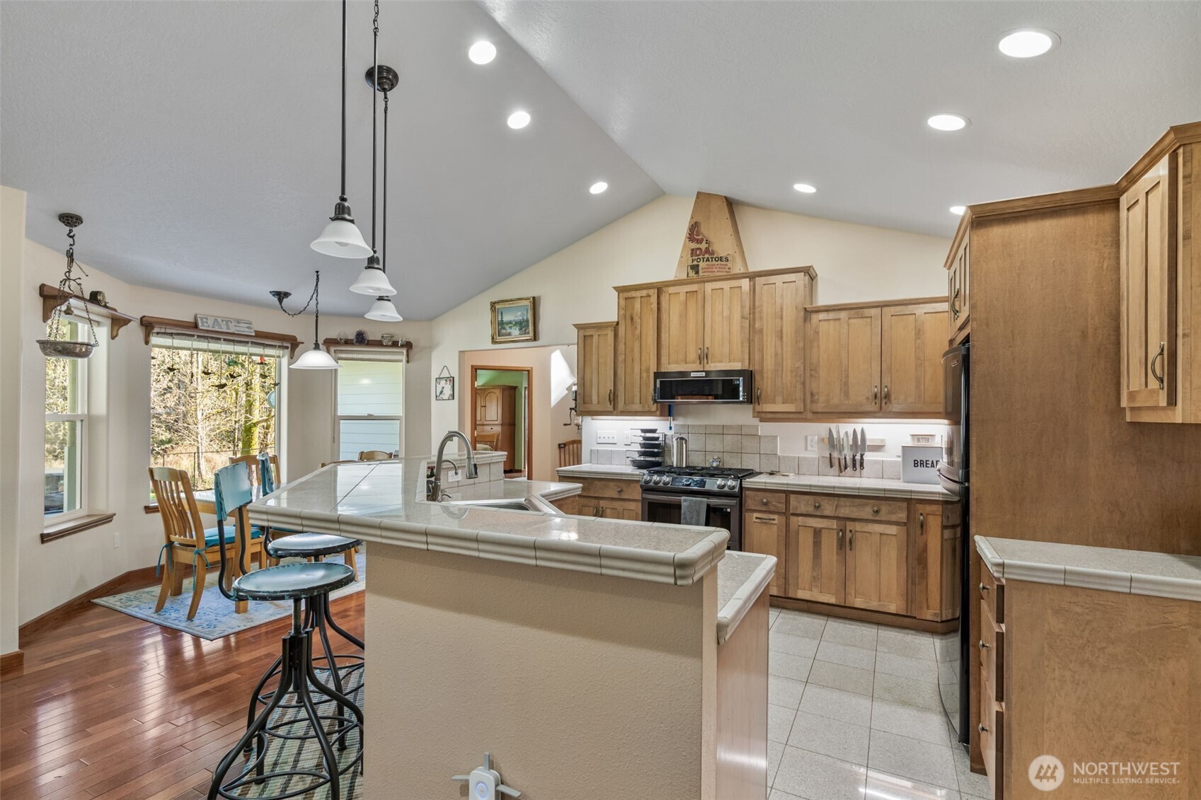 142 River Heights Road Centralia, WA 98531 - Photo 6 of 40