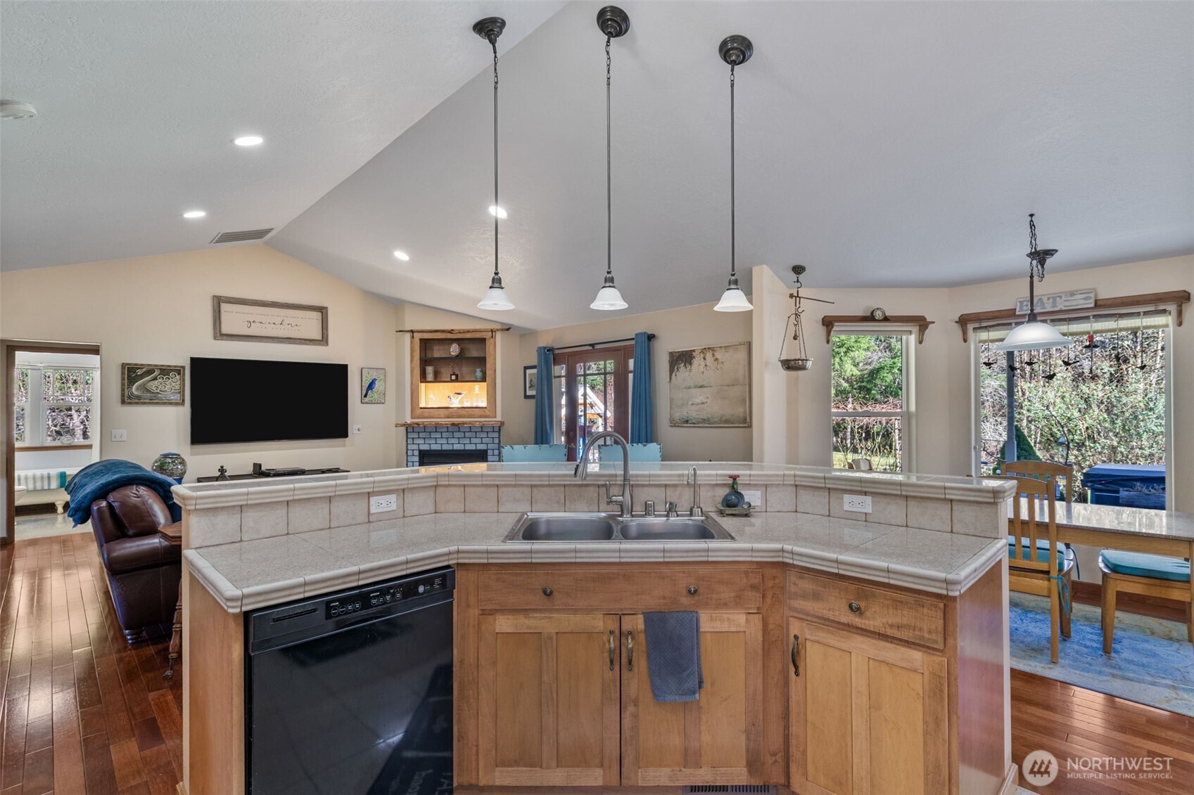 142 River Heights Road Centralia, WA 98531 - Photo 8 of 40