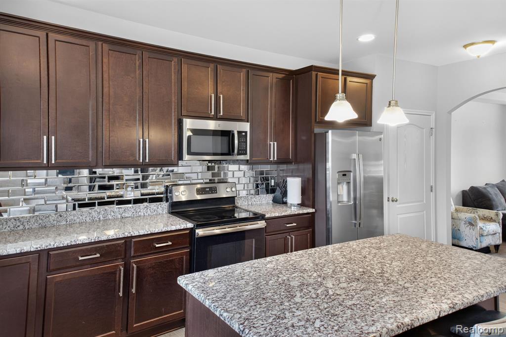 5168 Bradmore Road Warren, MI 48092 - Photo 9 of 41 Gallery Image 9