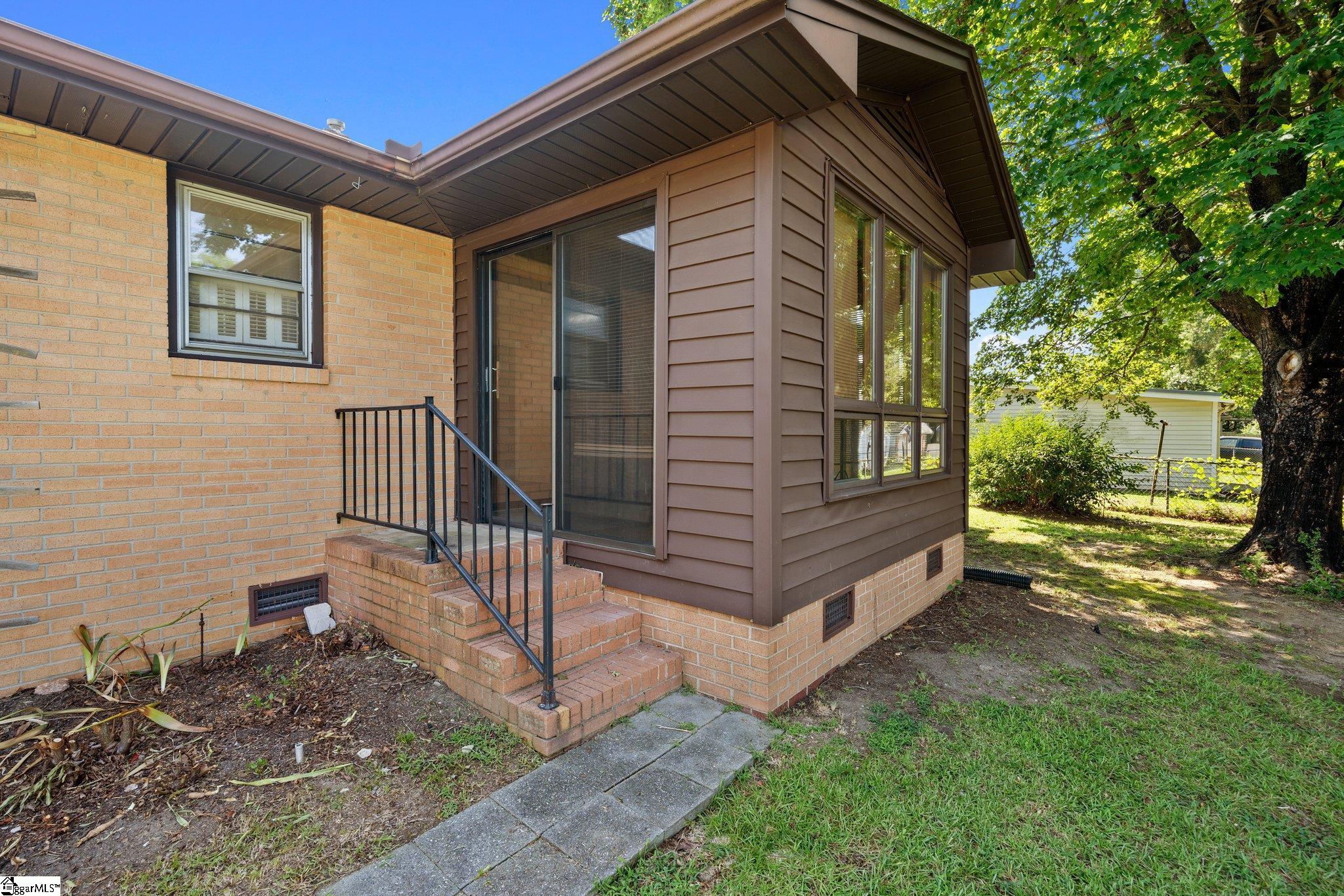 300 Reeves Drive Simpsonville, SC 29681 - Photo 23 of 28