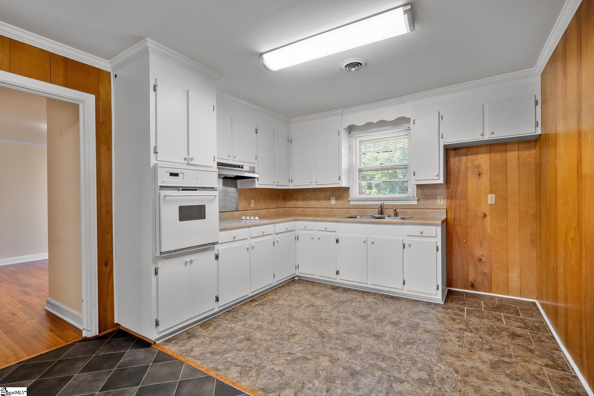 300 Reeves Drive Simpsonville, SC 29681 - Photo 8 of 28