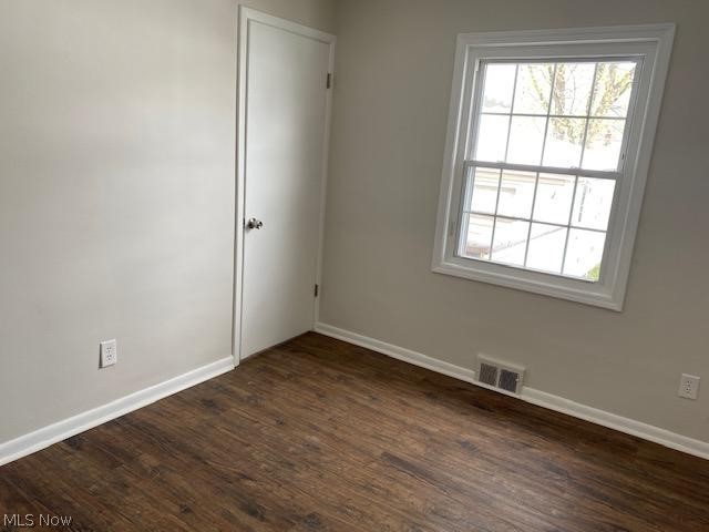 30421 Forestgrove Road Willowick, OH 44095 - Photo 9 of 18