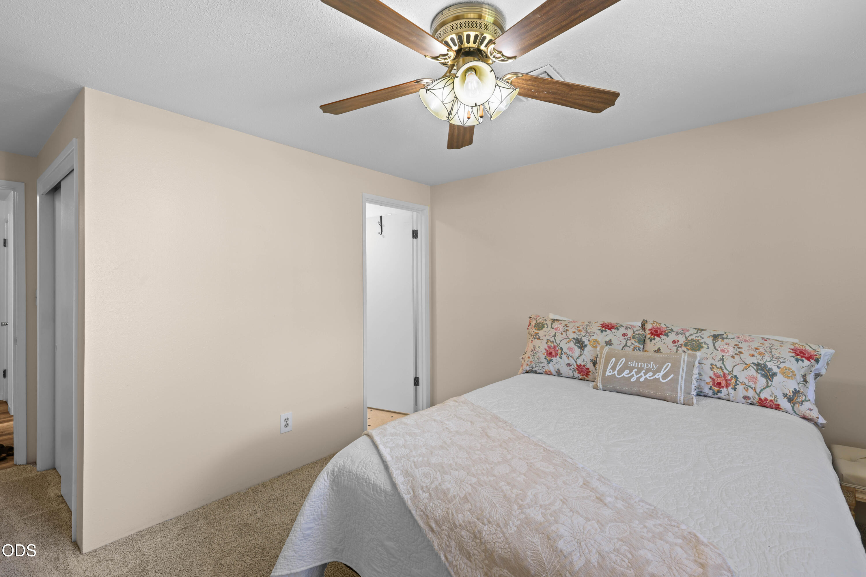619 Kings Court Central Point, OR 97502 - Photo 12 of 28