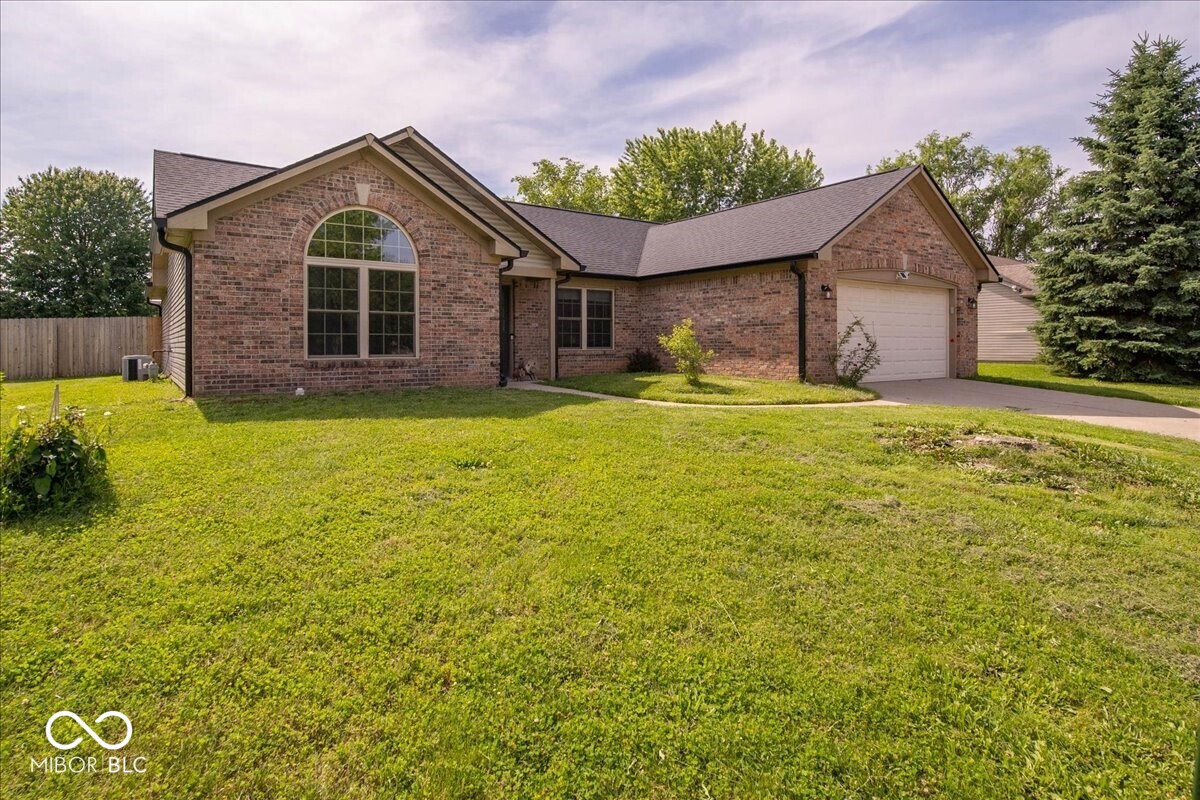 1662 Acorn Road Franklin, IN 46131 - Photo 3 of 26