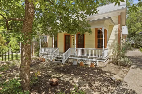 $2,995 | 1613 Drake Avenue, Austin, TX 78704