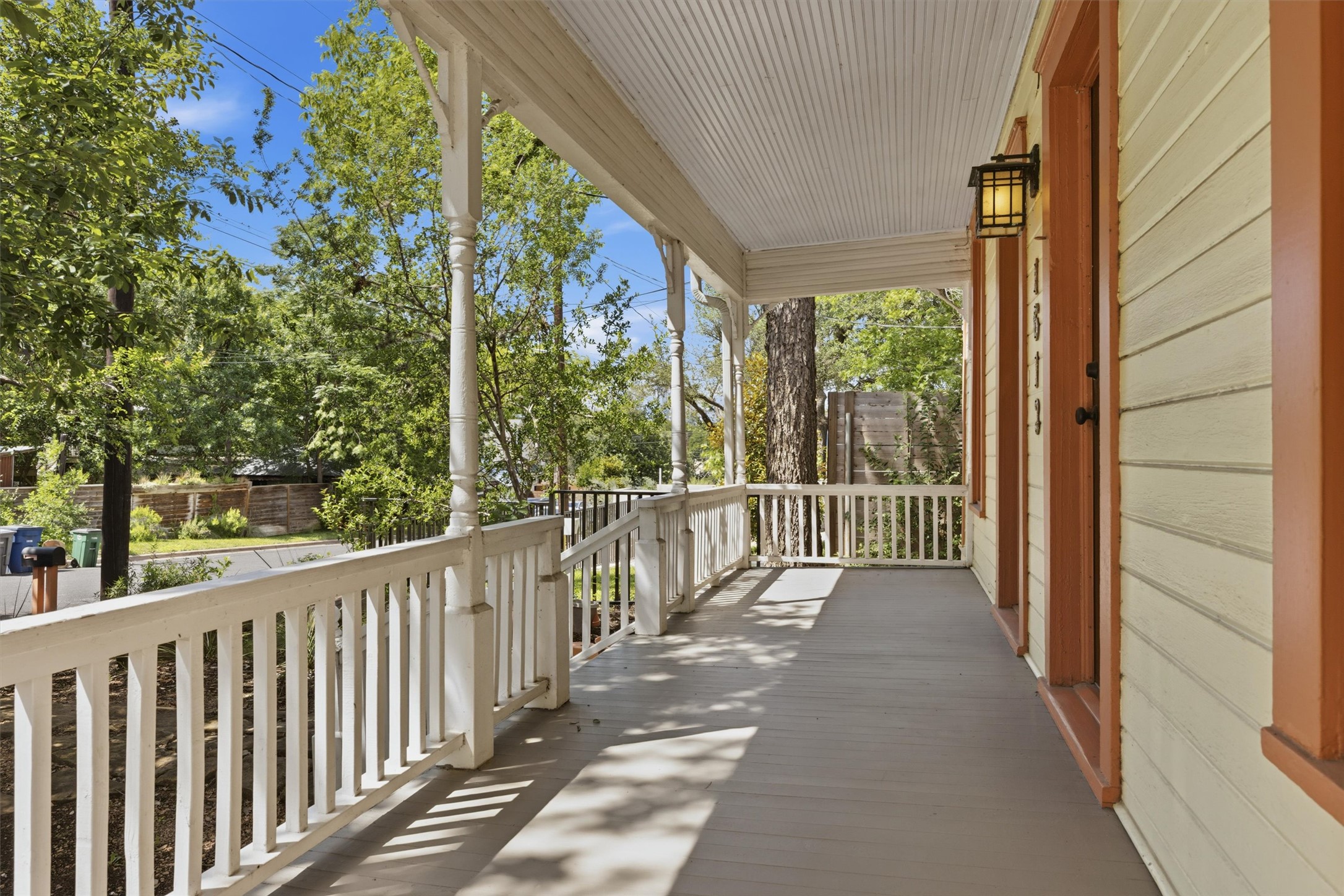 1613 Drake Avenue Austin, TX 78704 - Photo 4 of 27