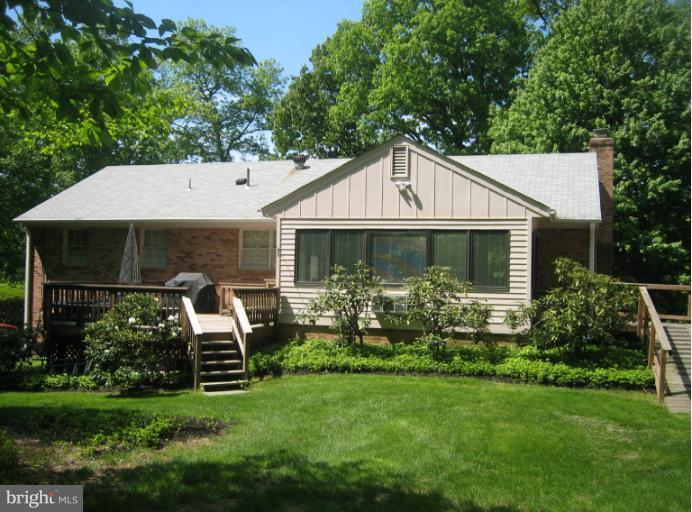 7614 Bells Mill Road Bethesda, MD 20817 - Photo 2 of 30 Exterior(Rear
