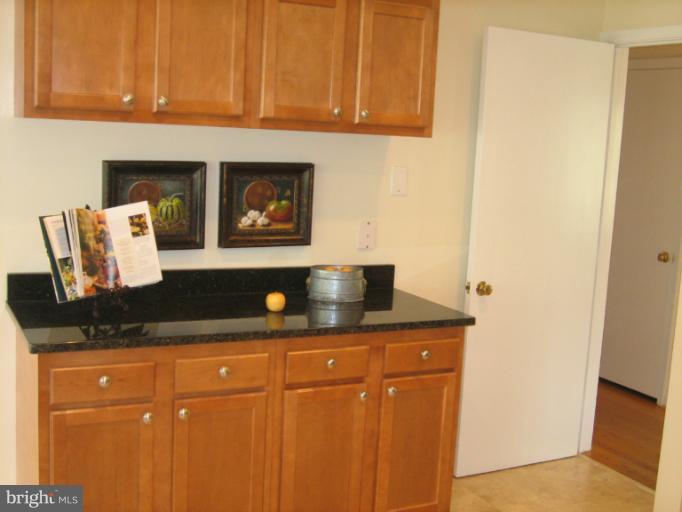 7614 Bells Mill Road Bethesda, MD 20817 - Photo 12 of 30 Kitchen